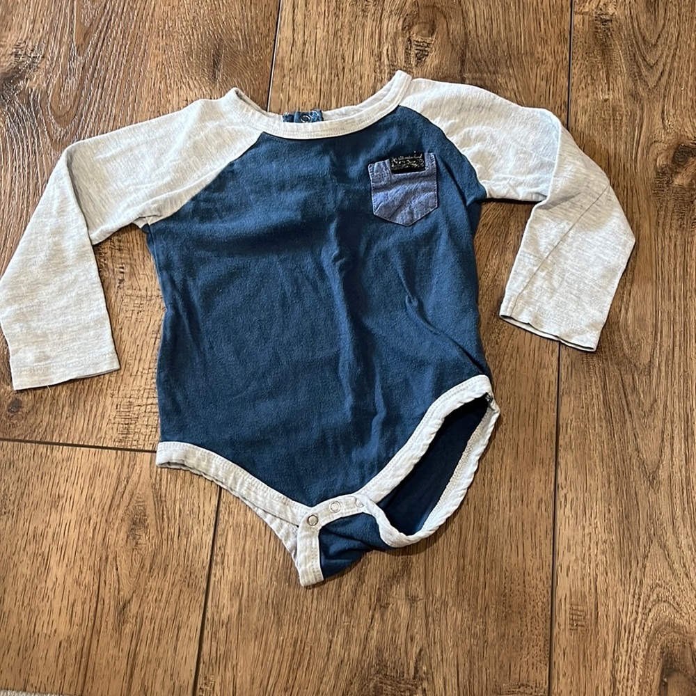 7 for all Mankind Long-Sleeve onesie